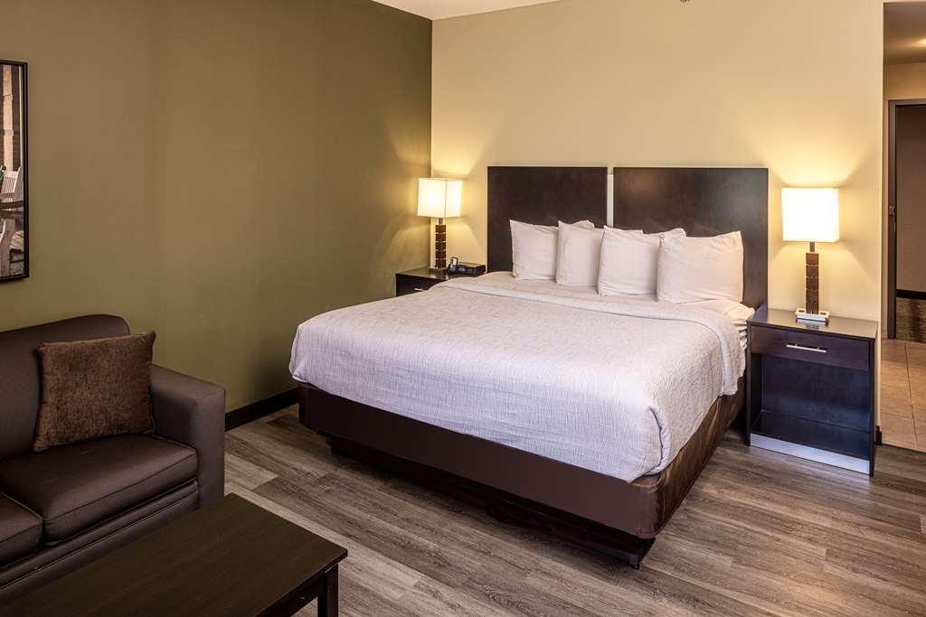 Best Western Plus Franciscan Square Inn & Suites Steubenville Quarto foto
