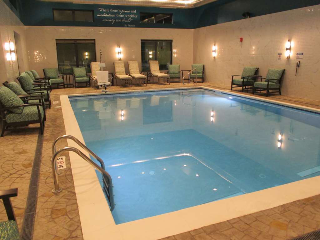 Best Western Plus Franciscan Square Inn & Suites Steubenville Facilidades foto